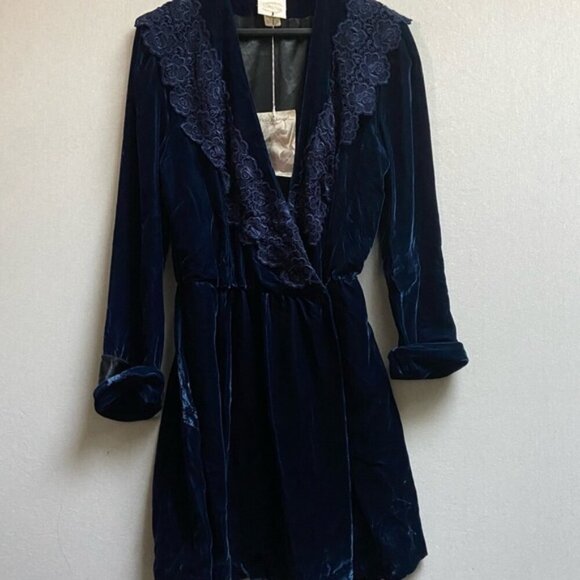 NWT Vintage Flora N. Krooz Lingere Velvet Embroider Lace House coat robe Sz M - Picture 1 of 15